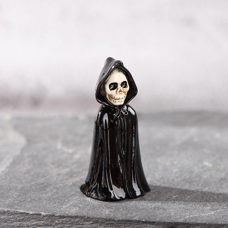 3D Horror Halloween Decoration Miniature Raven Tombstone Ghost Skeleton Skull Micro Resin Figurine Ornaments Hallowma Prop